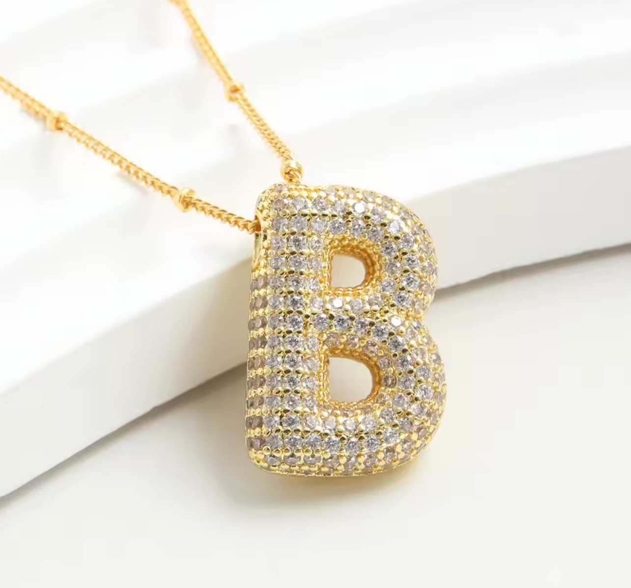 Luvéno Bubble Letter Neckalce