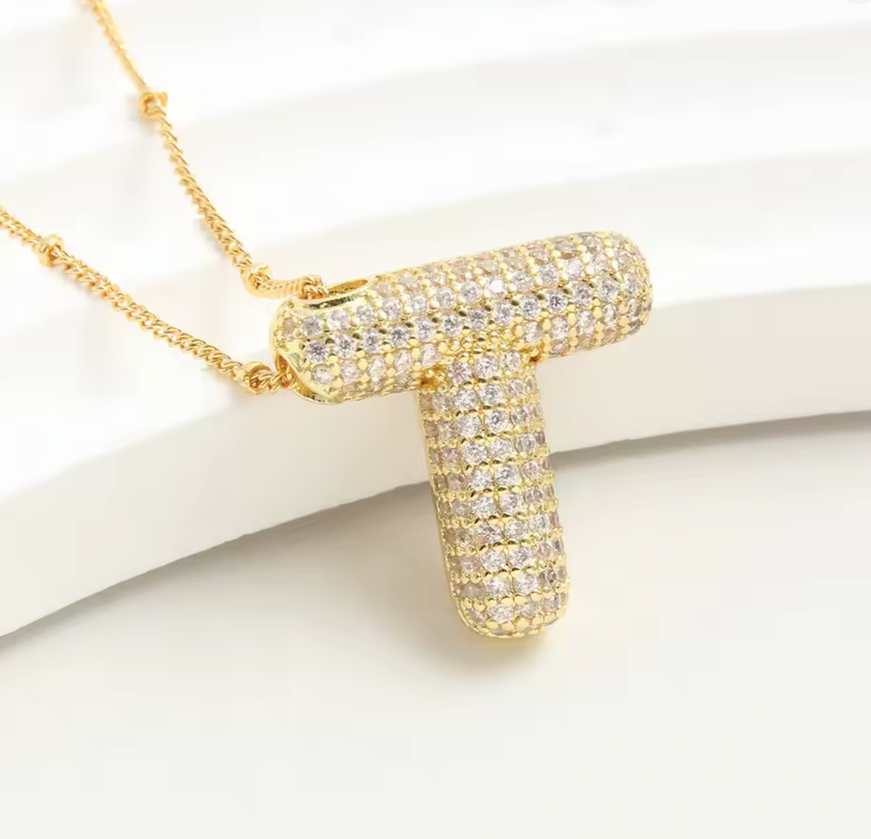 Luvéno Bubble Letter Neckalce