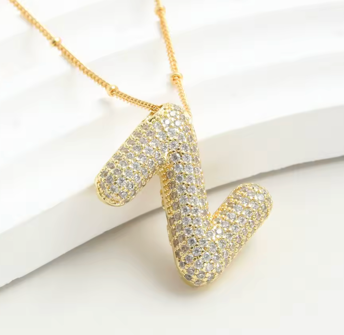 Luvéno Bubble Letter Neckalce