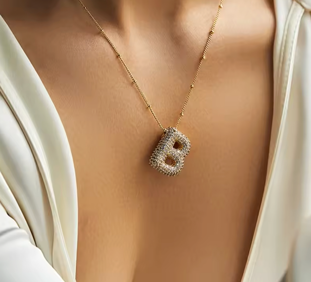 Luvéno Bubble Letter Neckalce