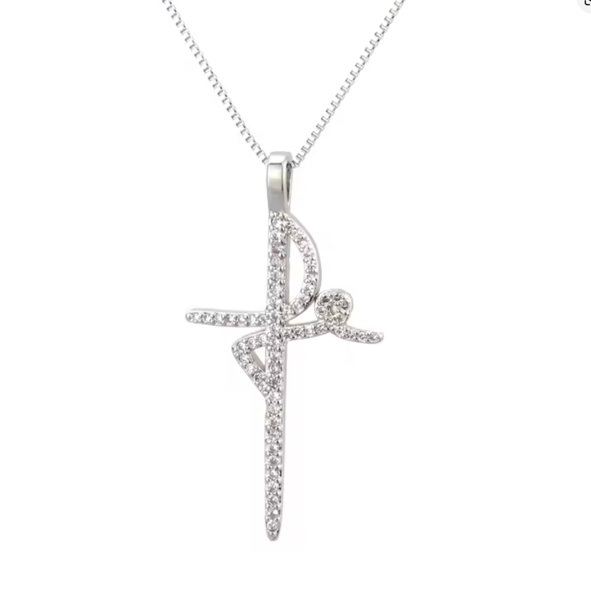 Luvéno Cross Necklace